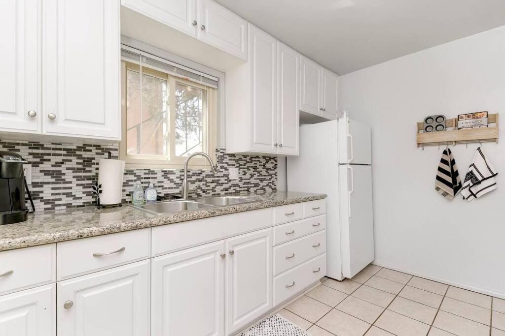 Casa -2br- Free Driveway Parking For 3 Cars * San Diego